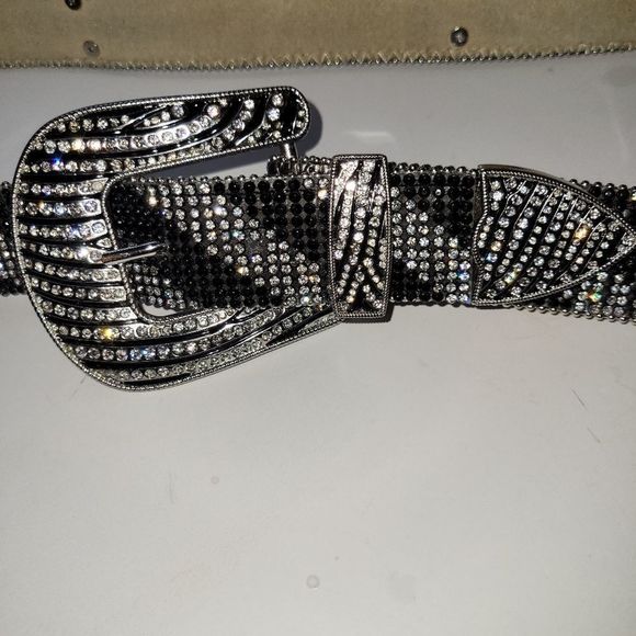 Women\'s Genuine Leather Embellished Belt Size XL